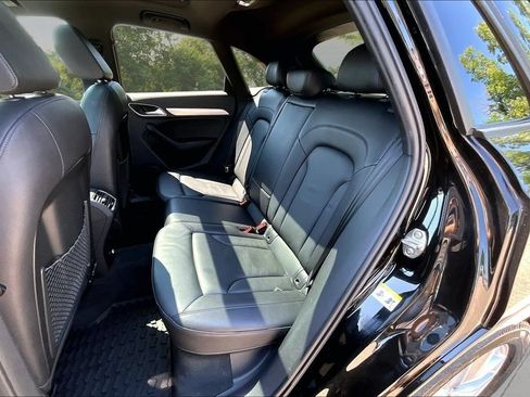 Used 2018 Audi Q3 2.0T Premium AWD/4WD image 26