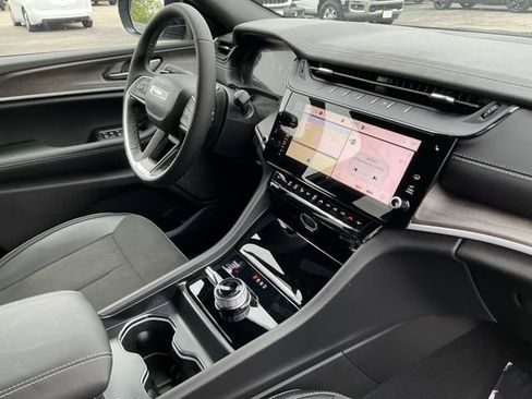 New 2026 Jeep Grand Cherokee L 4WD image 19