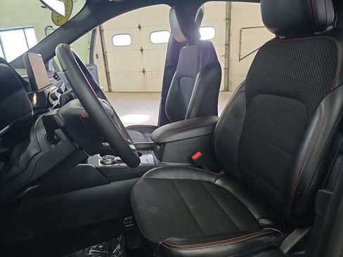 Used 2025 Ford Escape ST-Line AWD/4WD image 14
