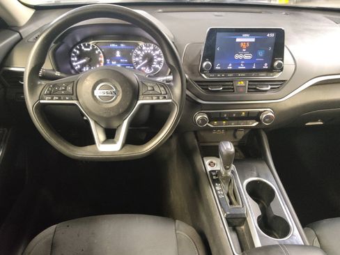 Used 2021 Nissan Altima 2.5 SV FWD image 22