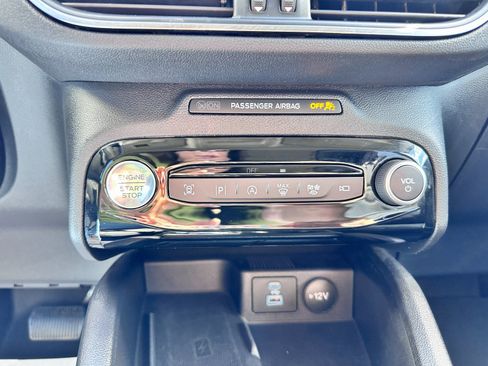 Used 2023 Ford Escape Platinum w/ Premium Technology Package image 21