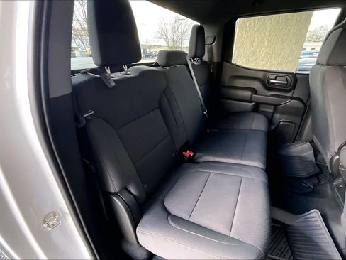 Used 2020 Chevrolet Silverado 1500 Custom w/ Custom Value Package image 19