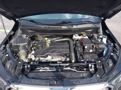 Used 2024 GMC Terrain SLT image 22