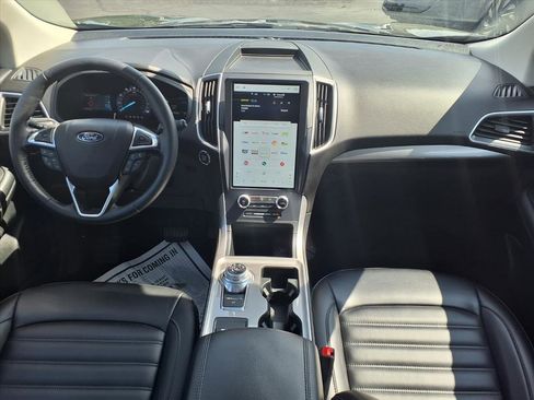 Used 2023 Ford Edge SEL w/ Convenience Package image 9