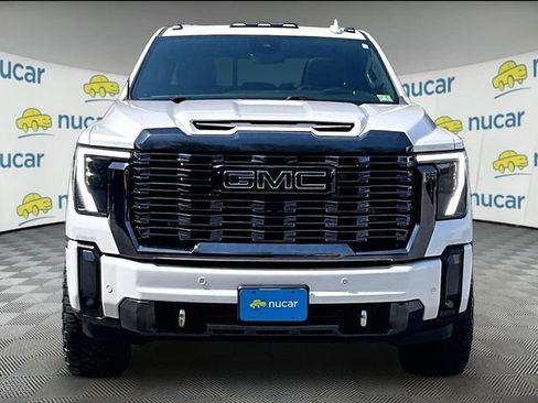 Used 2024 GMC Sierra 2500 Denali Ultimate AWD/4WD image 3