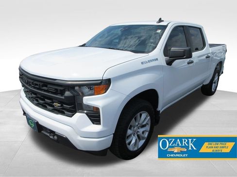 Certified 2022 Chevrolet Silverado 1500 Custom AWD/4WD image 1