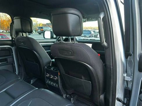 Used 2020 Land Rover Defender 110 X image 30