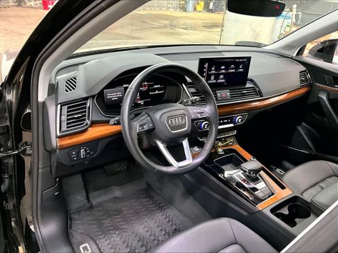 Used 2023 Audi Q5 2.0T Premium Plus AWD/4WD image 16