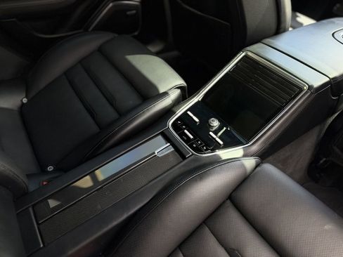 Used 2017 Porsche Panamera Turbo AWD/4WD image 29