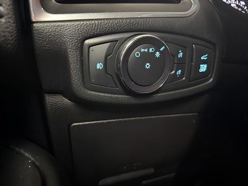 Used 2022 Ford Edge Titanium image 22