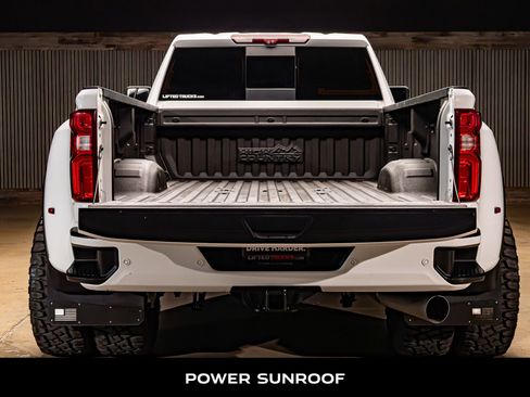 Used 2021 Chevrolet Silverado 3500 High Country image 8