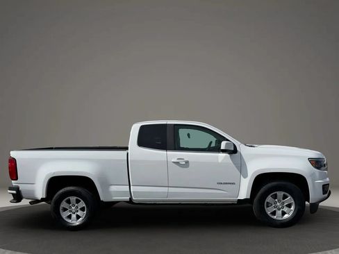 Used 2020 Chevrolet Colorado W/T w/ WT Convenience Package RWD image 7