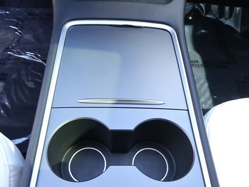 Used 2023 Tesla Model 3 Standard Range image 53