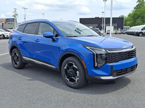 New 2026 Kia Sportage EX AWD/4WD image 2