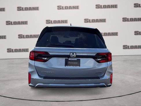 New 2026 Honda Odyssey Touring image 4
