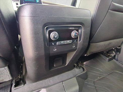 Used 2022 Chevrolet Tahoe LT w/ Luxury Package RWD image 18
