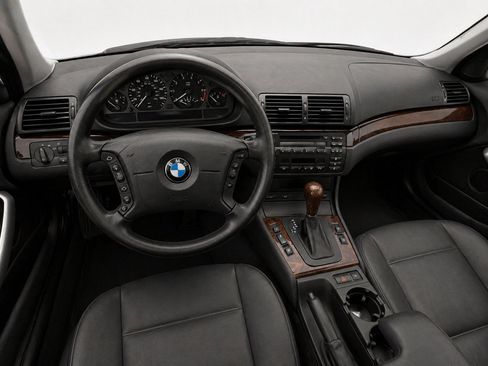 Used 2002 BMW 325xi Sedan AWD/4WD image 7