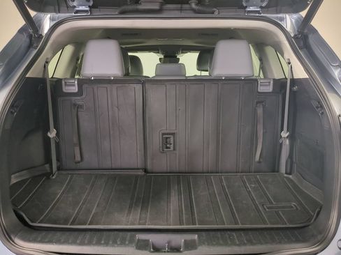 Used 2021 Toyota Highlander XLE FWD image 14