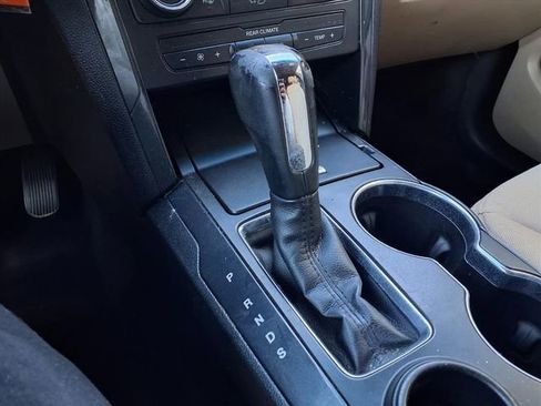 Used 2016 Ford Explorer FWD image 12