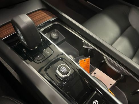 Certified 2024 Volvo S60 B5 Plus image 18