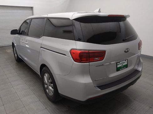 Used 2021 Kia Sedona LX FWD image 5