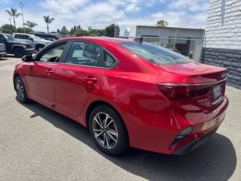 Used 2022 Kia Forte LXS FWD image 7