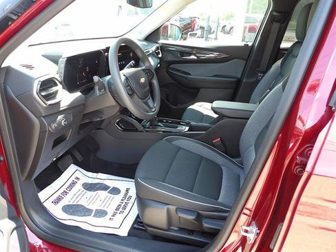Certified 2024 Chevrolet TrailBlazer LT w/ Driver Confidence Package AWD/4WD image 13