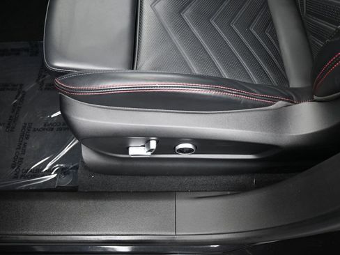 Used 2023 Maserati Grecale Modena image 17