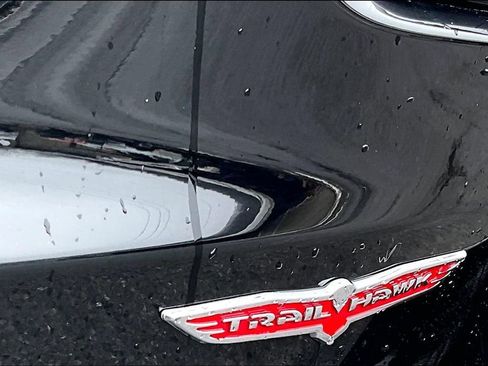 Used 2021 Jeep Grand Cherokee Trailhawk image 8