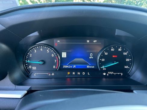 Used 2023 Ford Explorer XLT w/ Equipment Group 202A AWD/4WD image 17