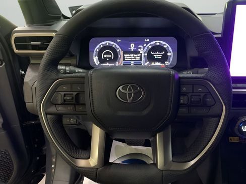 New 2025 Toyota Tacoma 4x4 Double Cab image 25