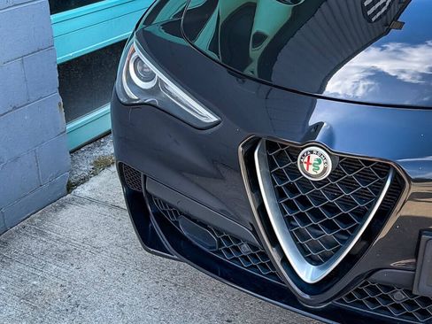 Used 2019 Alfa Romeo Stelvio Quadrifoglio w/ Driver Assist Dynamic Package AWD/4WD image 7
