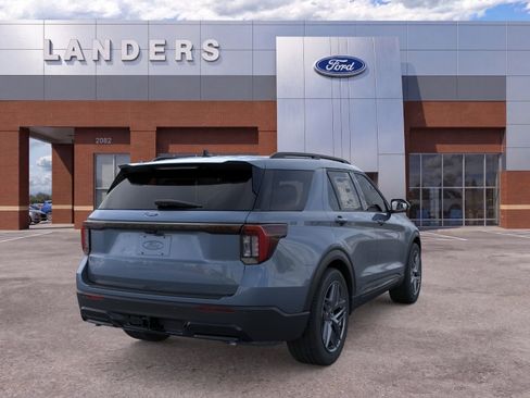 New 2026 Ford Explorer ST-Line w/ ST-Line Street Pack RWD image 8