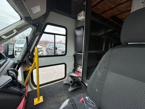 Used 2022 Ford Transit 350 image 8