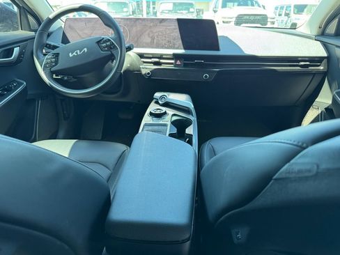 Used 2023 Kia EV6 Wind RWD image 18