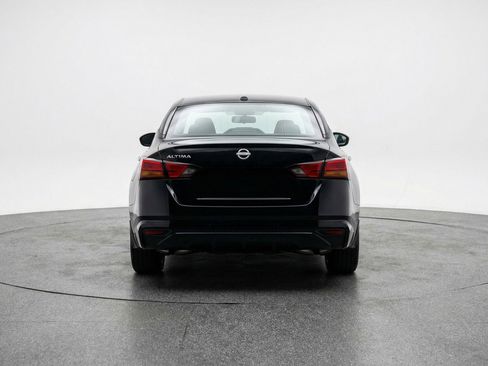 Used 2025 Nissan Altima 2.5 SV image 7