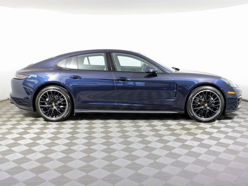 Used 2023 Porsche Panamera 4 Platinum Edition w/ Assistance Package image 8
