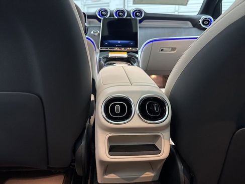 Used 2026 Mercedes-Benz GLC 300 GLC 300 image 23