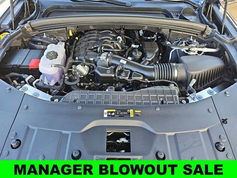 New 2025 Jeep Grand Cherokee Altitude AWD/4WD image 32
