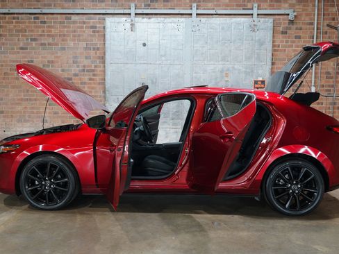 Used 2023 MAZDA MAZDA3 s image 26