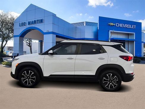 Used 2022 Chevrolet TrailBlazer ACTIV w/ Sun and Liftgate Package image 8