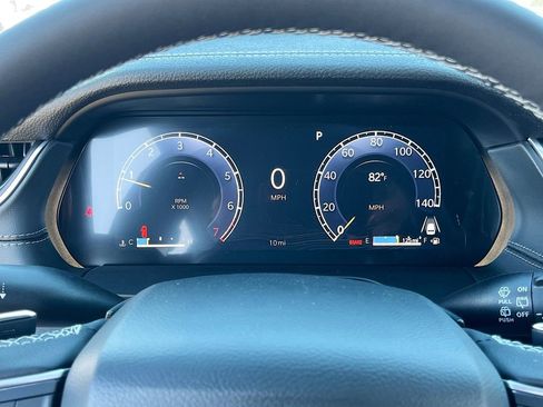 New 2025 Jeep Grand Cherokee Limited image 12