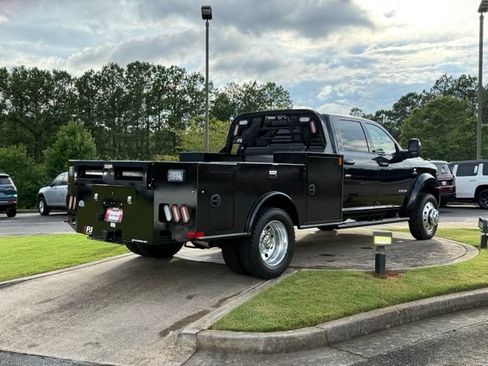 Used 2026 RAM 5500 4x4 Crew Cab w/ Laramie Trim Package image 7