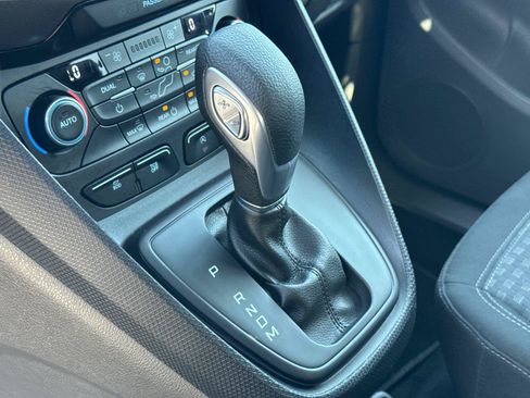 Certified 2023 Ford Transit Connect XLT FWD image 28