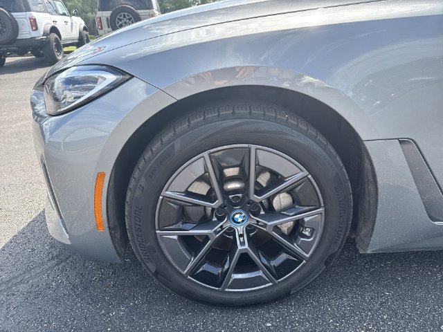 Used 2023 BMW i4 eDrive40 w/ Premium Package RWD image 27