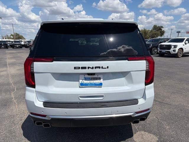 Used 2026 GMC Yukon XL Denali w/ Denali Reserve Package AWD/4WD image 4