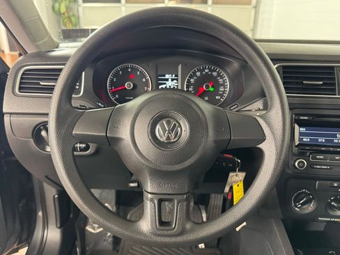 Used 2014 Volkswagen Jetta SE image 19