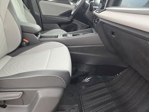 New 2026 Volkswagen Tiguan SE AWD/4WD image 12