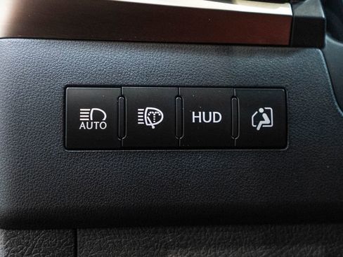 Used 2017 Lexus LX 570 4WD w/ Luxury Package image 24