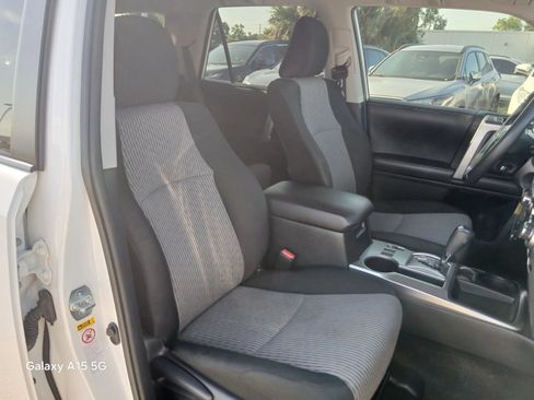 Used 2017 Toyota 4Runner SR5 RWD image 19